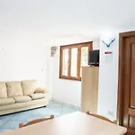 La Cinta Apartment *
